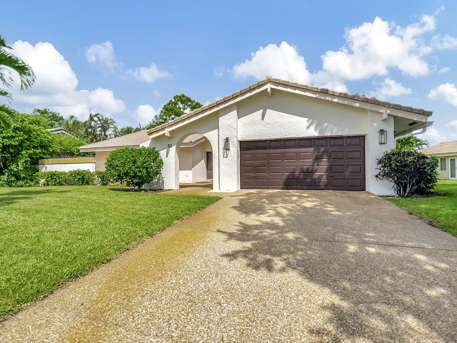 3 bed, 2027 sqft, $8,000 — Photo 3