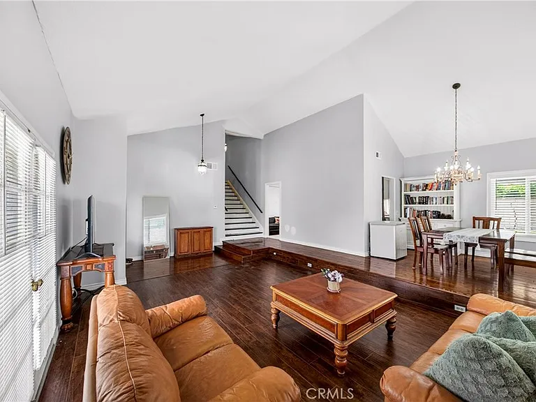 2540 Royale Pl — Photo 3