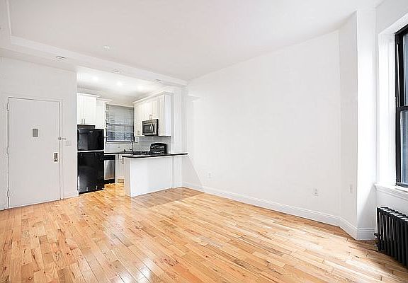 5th image of 164 W 141st St APT 4A