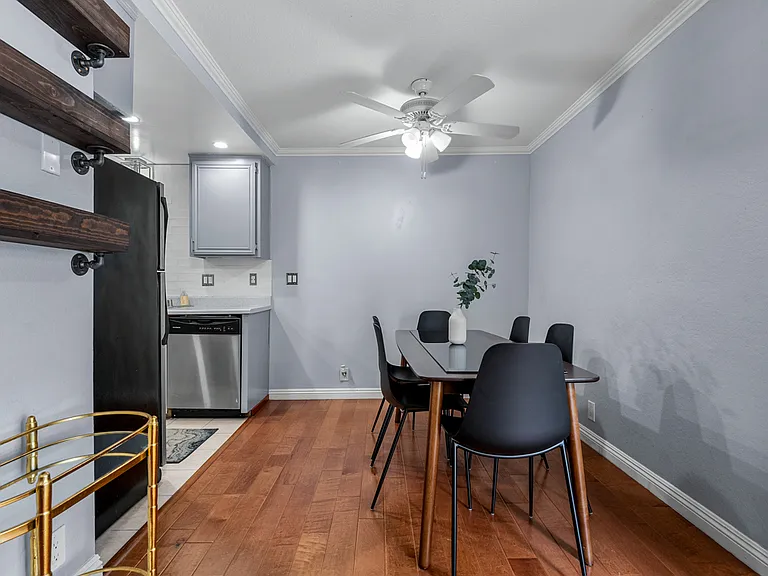 200 Elm Ave #15 — Photo 8