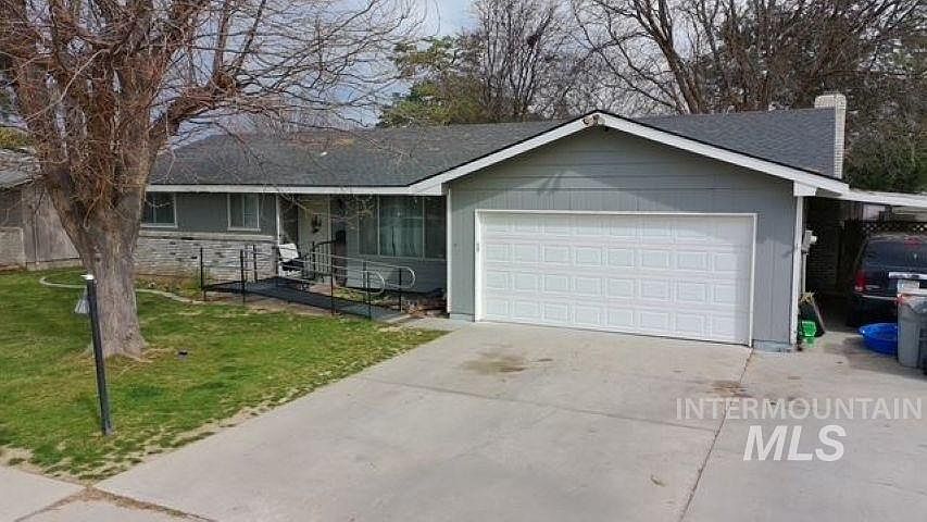 1st image of 1803 Sandalwood Dr