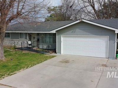 1803 Sandalwood Dr, Caldwell, ID, 83605
