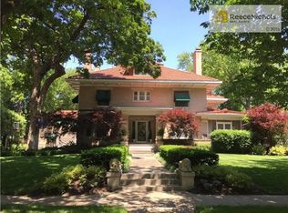 428 W 57th Ter, Kansas City, MO 64113