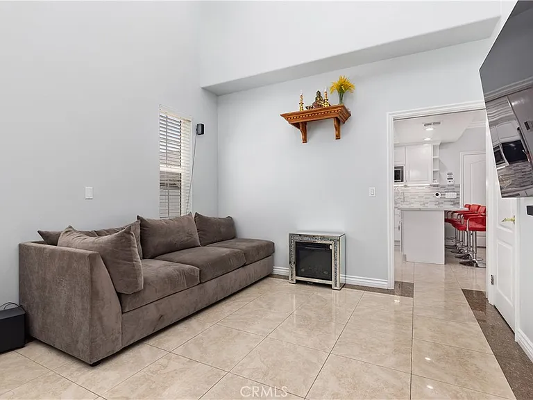 2727 Walnut Grove Ave — Photo 10