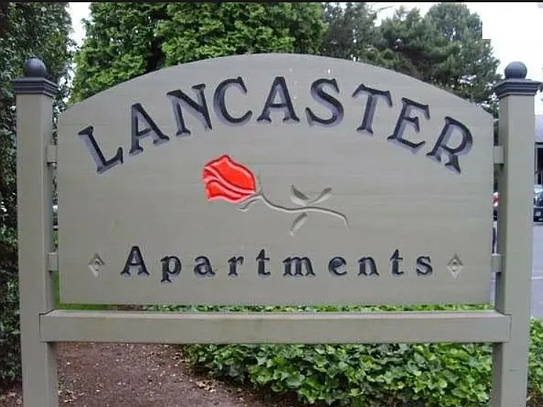Lancaster Apartments — Photo 3