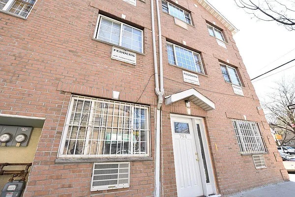 Rented by Clove Realty LLC | media 1