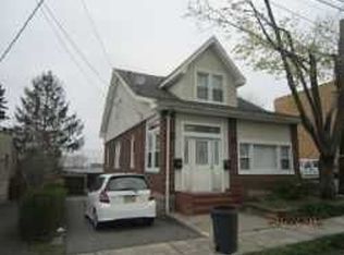 175 6th St, Fairview, NJ 07022