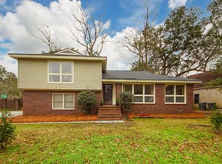 1003 Yeamans Hall Rd, Hanahan, SC 29410