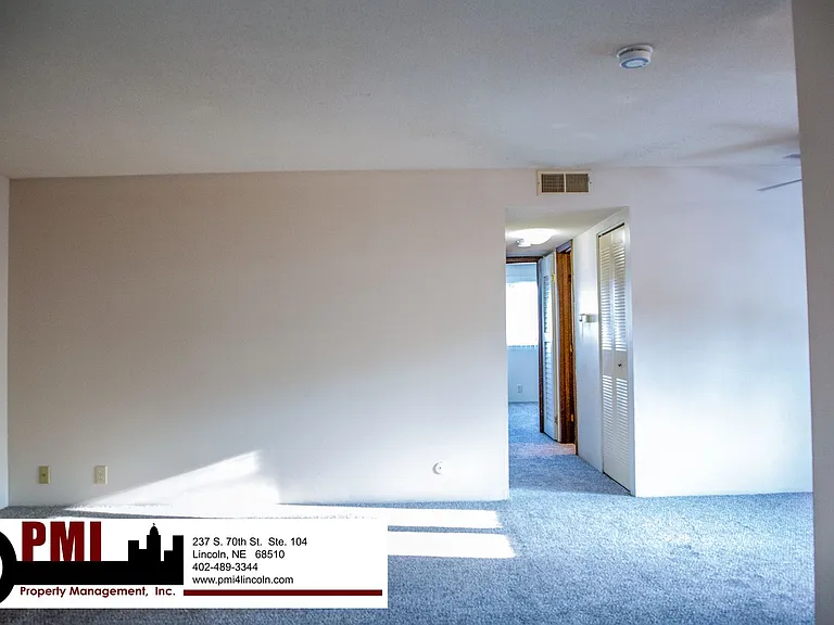 Cheerio Apartments — Photo 15