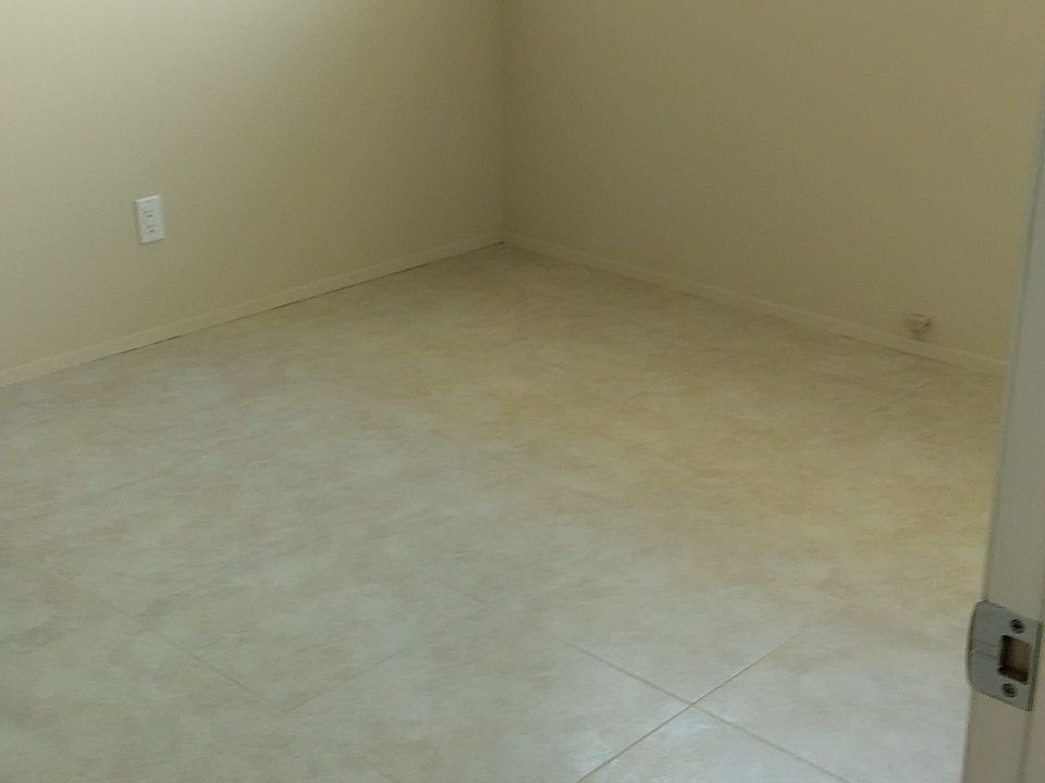 1st image of 8204 Solana St