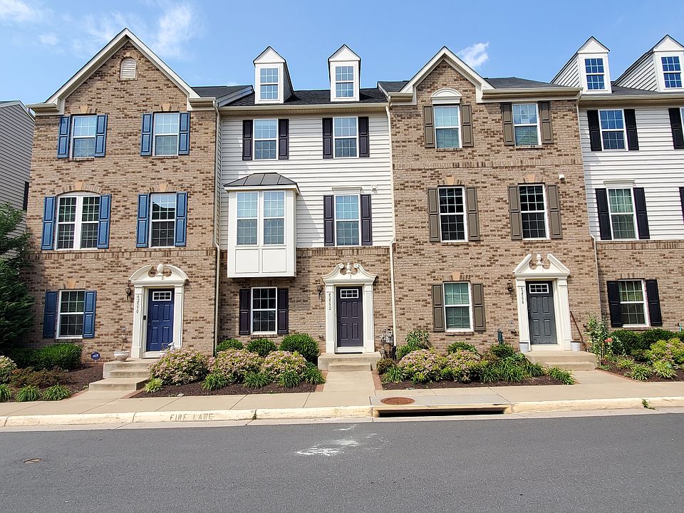 Building of the Townhouse outside view