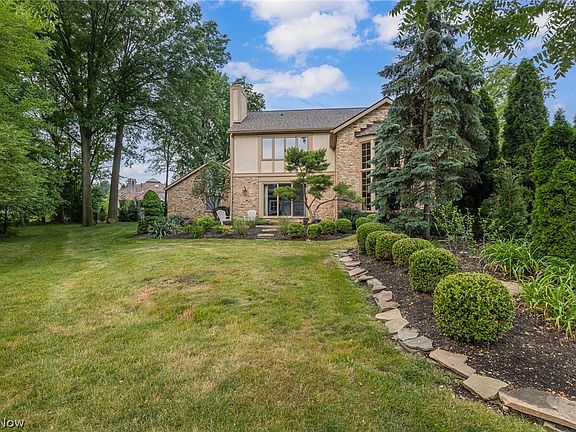 3rd image of 23261 Pheasant Ln