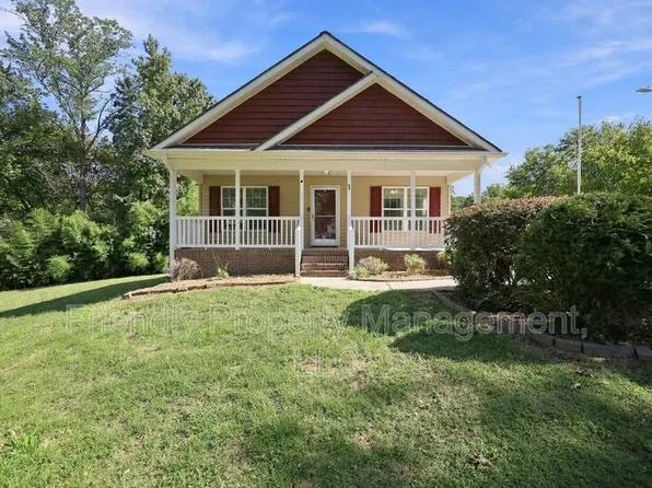 1 Llano Ct, Greensboro, NC 27401