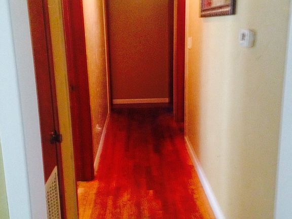 3rd image of 1038 Henderson St
