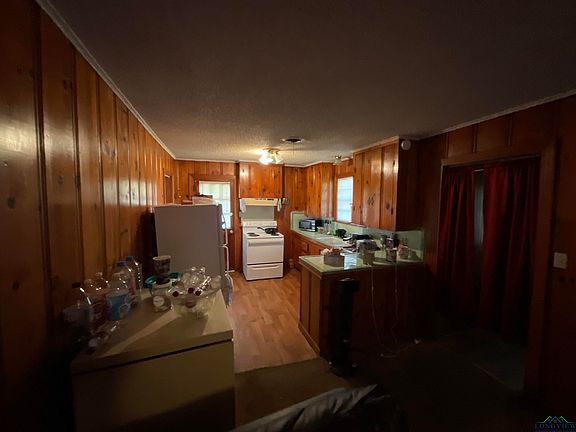 5th image of 213 E Carolanne Blvd