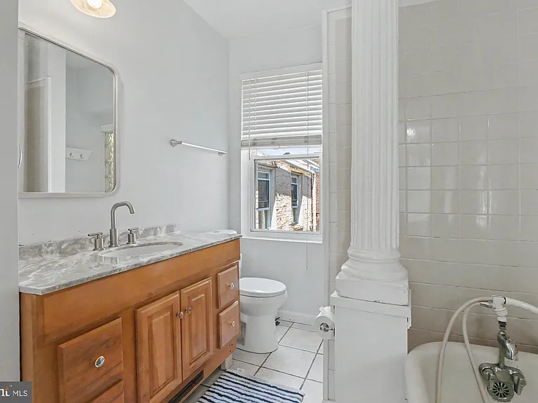 14 Poultney St — Photo 38