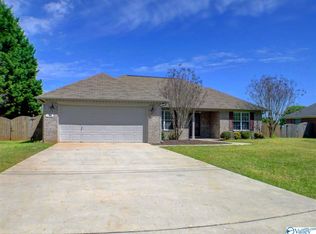 158 Oakcrest Rd, Huntsville, AL 35811