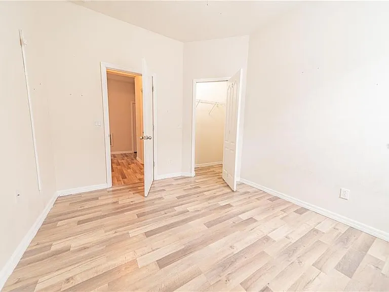 2592 Isabela Ter — Photo 40