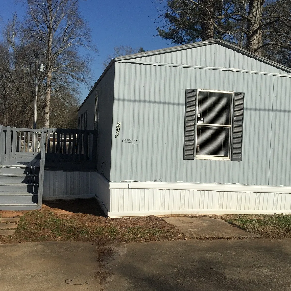 207 Kaufman Ct photo 1