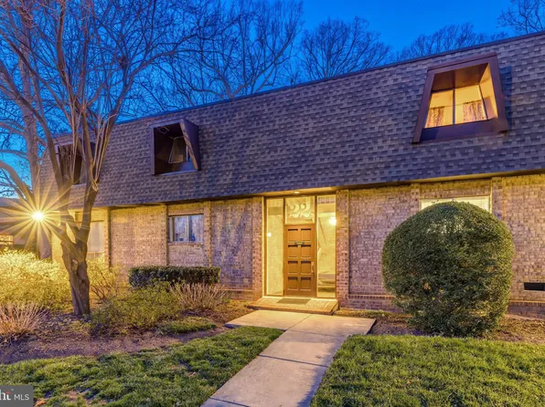 11622 Vantage Hill Rd Unit 12B, Reston, VA 20190