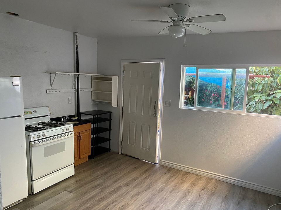 Front room kitchenette