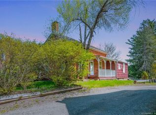 83 Main St, Broad Brook, CT 06016