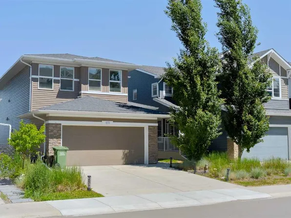 415 S Rivercrest Blvd, Cochrane, AB T4C 2V1