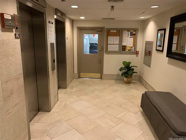 1925 Kalakaua Ave #1505 — Photo 32