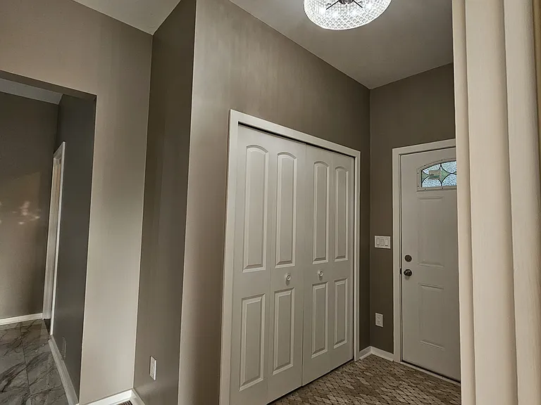 4822 Hillcrest Dr — Photo 6