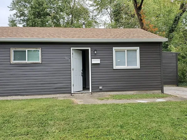 10050 Earl Dr, Saint Louis, MO 63136