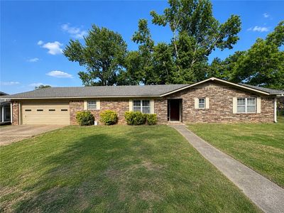 202 S Meadow Pl, Clarksville, AR, 72830