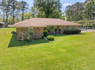 155 Sullivan Kilrain Rd, Hattiesburg, MS 39402