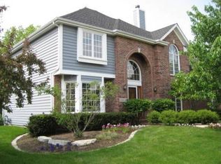26W025 Gold Finch Ct, Carol Stream, IL 60188