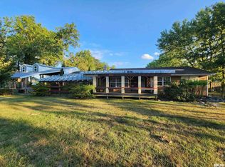 5628 Coal St, Sesser, IL 62884