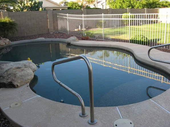 11324 W Cottonwood Ln, Avondale, AZ 85392