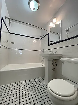 Rented by Bond New York | media 16