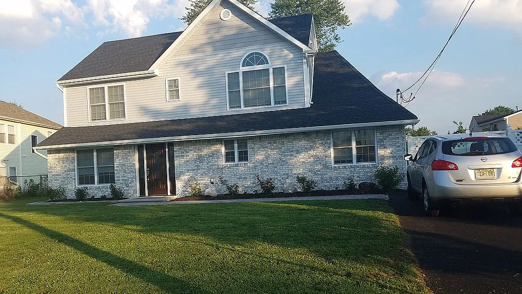 29 Haines Ave photo 1