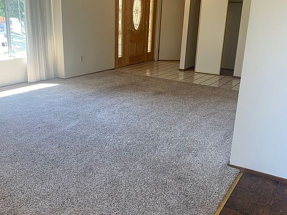 3rd image of 3200 Niagara Way