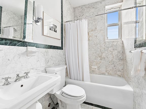 5th image of 139 E 94th St #8D