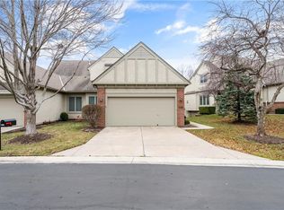 7221 W 144th Pl, Overland Park, KS 66223