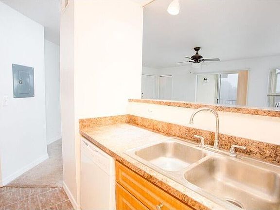 4th image of 4716 Walden Cir APT 1635