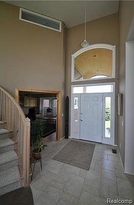 4th image of 894 Jack Pine Dr