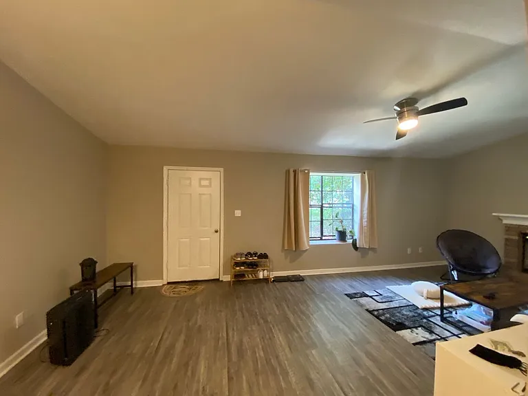1226 Brafforton Dr — Photo 12