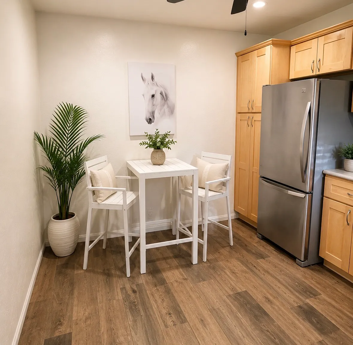 2 bed, 1.5 bath, 1047 sqft, $3,450 — Photo 2