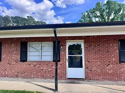 4652 Stevens Sausage Rd #4 — Photo 2