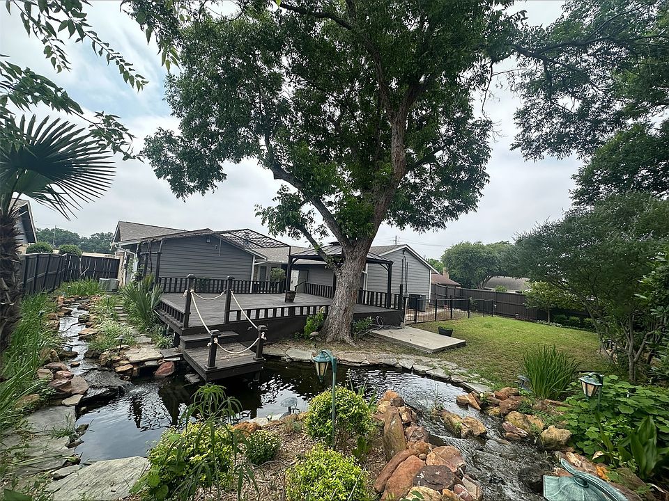 1st image of 2001 Deerfield Dr