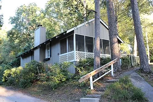 301 Village Rd Photo 1