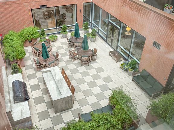 4th image of 205 W 76th St APT 6J