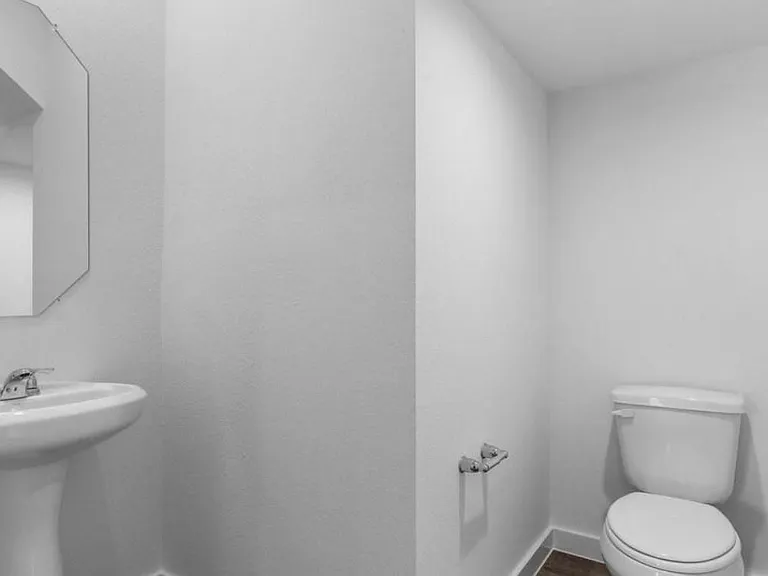 8051 Marchese Dr — Photo 27