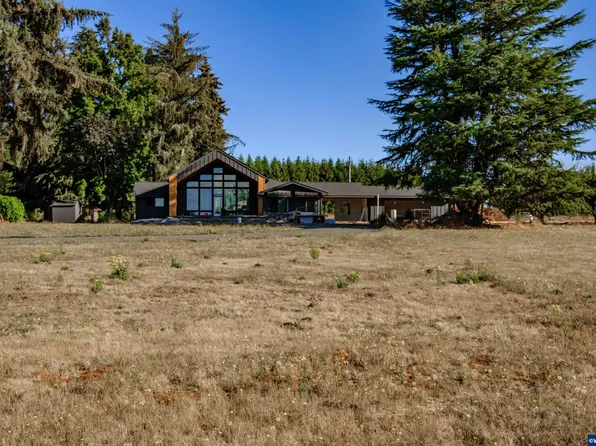 34204 E Lacomb Rd, Lebanon, OR 97355
